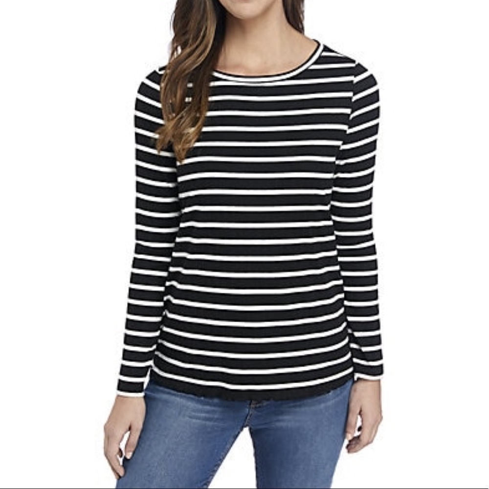 𝅺💃 KAARI BLUE Top B/W Striped NWT Buy It Now Price💃😎